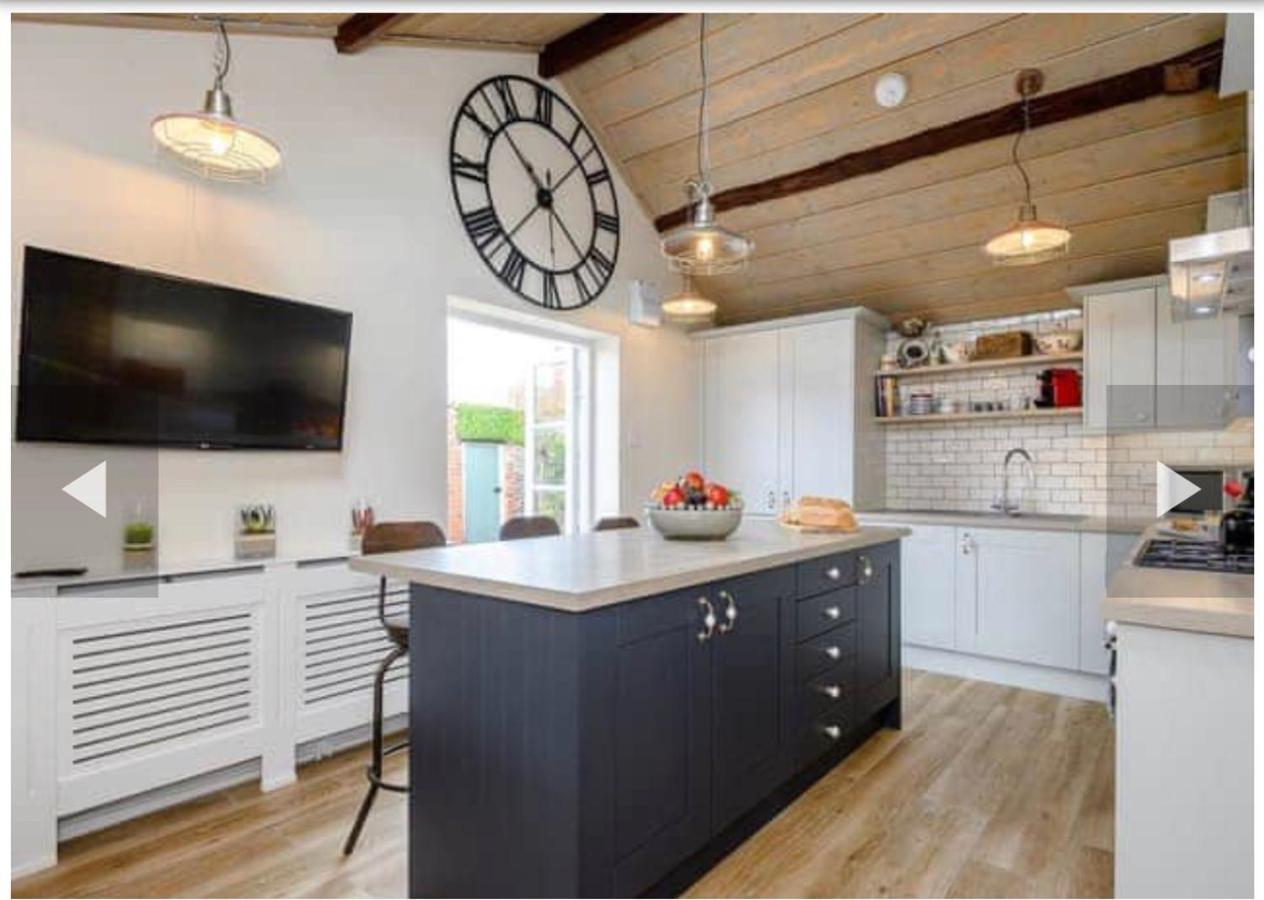 West Cottage. Central, Beautiful, 2 Mins To Beach. Cromer Esterno foto